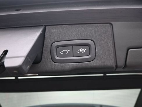 Used 2023 Volvo XC60 B5 Ultimate w/ Climate Package AWD/4WD image 34