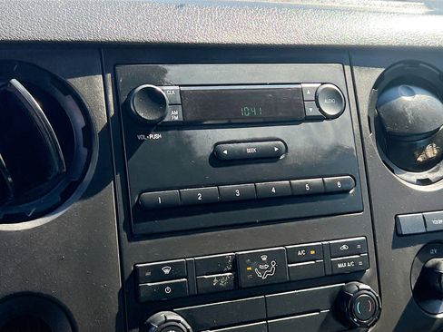 Used 2016 Ford F450 XL w/ Snow Plow Prep Package image 27