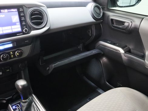 Used 2022 Toyota Tacoma SR5 w/ Technology Package RWD image 22