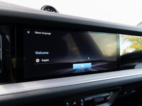 New 2026 Porsche Cayenne image 25