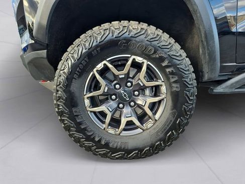 Used 2026 Chevrolet Colorado ZR2 w/ Technology Package image 9