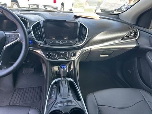 Used 2017 Chevrolet Volt Premier w/ Driver Confidence II Package image 3