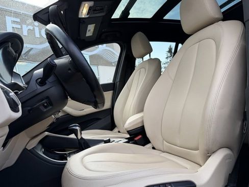 Used 2018 BMW X1 xDrive28i image 17
