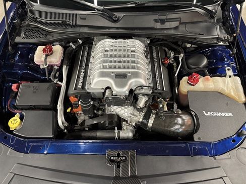 Used 2016 Dodge Challenger SRT Hellcat RWD image 35