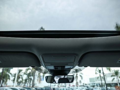 Certified 2025 Honda Odyssey EX-L image 19