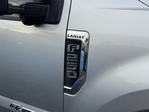 Used 2017 Ford F250 Lariat w/ Lariat Ultimate Package image 2
