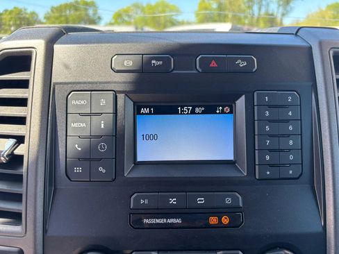 Used 2022 Ford F250 XL w/ Power Equipment Group image 21