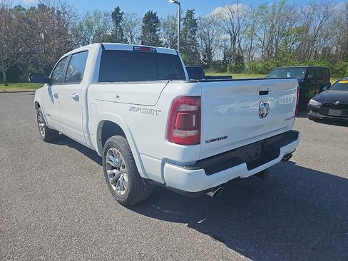 Used 2022 RAM 1500 Laramie w/ Sport Appearance Package image 5