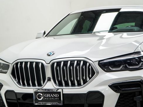 Used 2023 BMW X6 xDrive40i w/ M Sport Package image 2