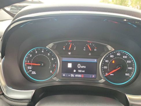 Used 2023 Chevrolet Traverse RS FWD image 22