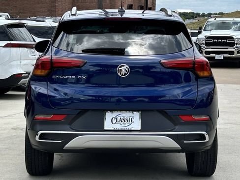 Used 2023 Buick Encore GX Essence w/ Experience Buick Package FWD image 5