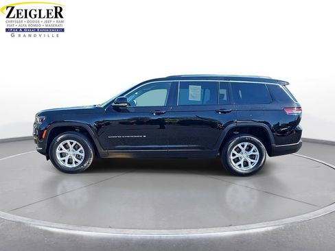 Used 2023 Jeep Grand Cherokee L Limited AWD/4WD image 8