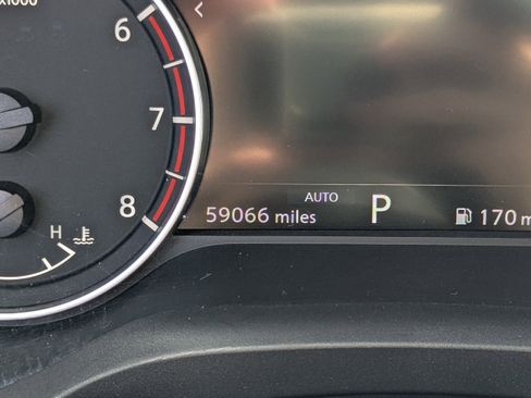 Used 2023 Nissan Rogue SV image 31