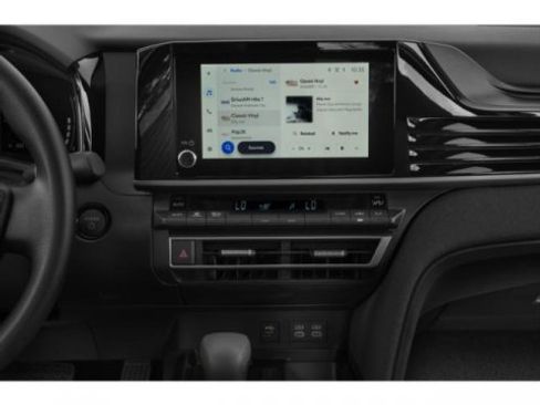 Used 2025 Toyota Camry LE FWD image 9