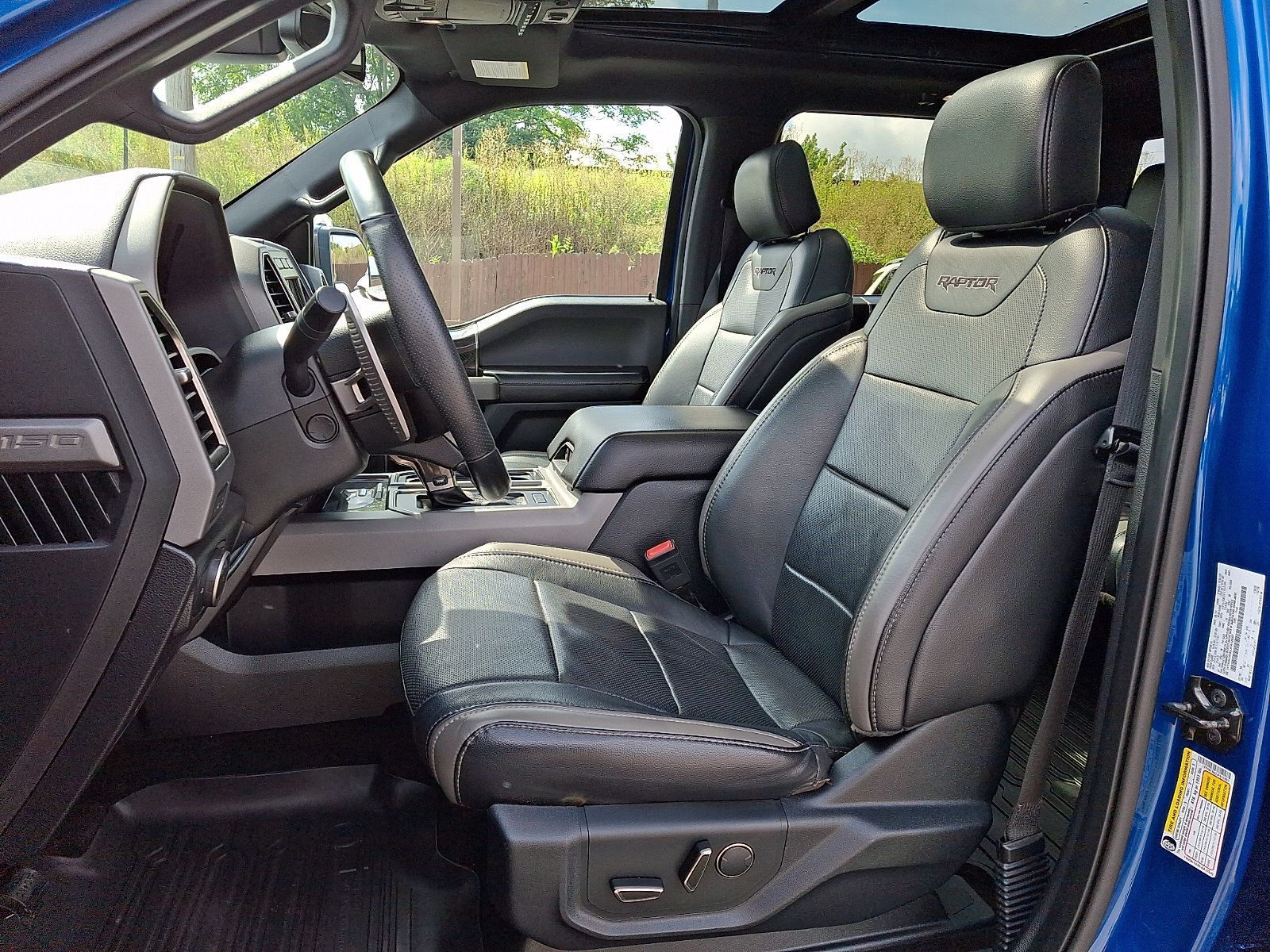 Used 2018 Ford F150 Raptor w/ Equipment Group 802A Luxury AWD/4WD image 14