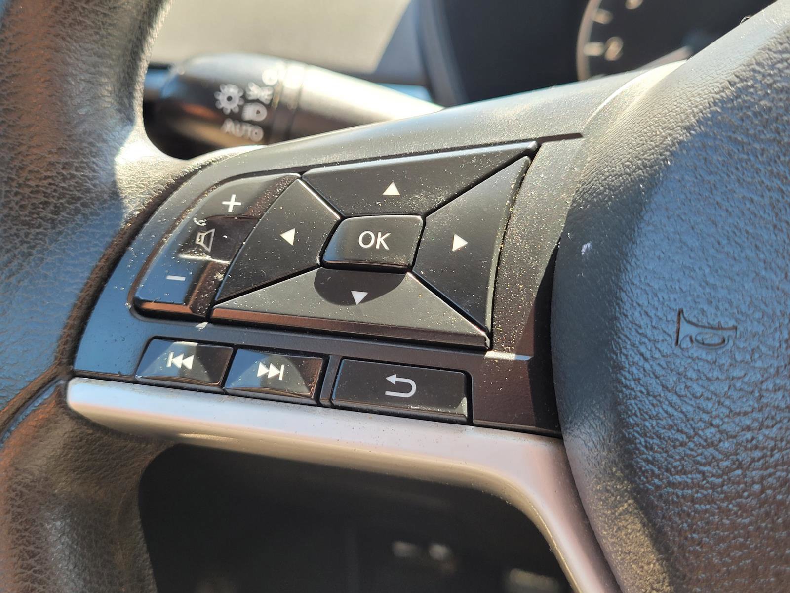 Used 2022 Nissan Altima 2.5 SV FWD image 28