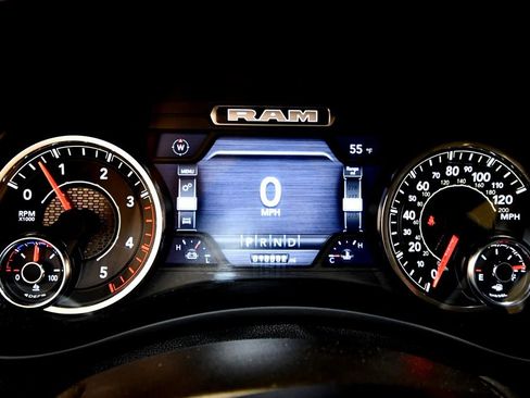 Used 2024 RAM 2500 Laramie image 22