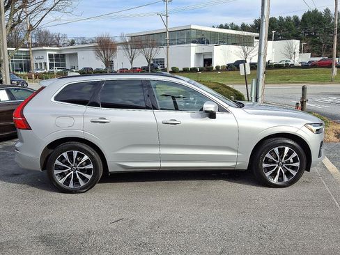 Certified 2023 Volvo XC60 B5 Core w/ Climate Package image 7