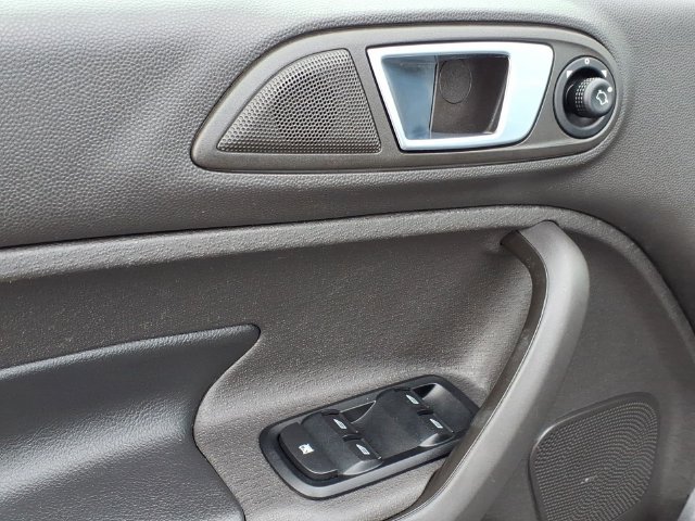 Used 2014 Ford Fiesta Titanium w/ Exterior Protection Package FWD image 14