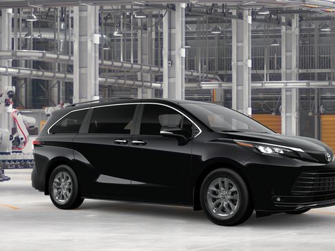 New 2026 Toyota Sienna XLE FWD image 16