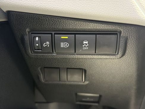 Certified 2026 Toyota Corolla Cross L FWD image 20