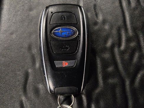 Used 2022 Subaru Forester Premium AWD/4WD image 32