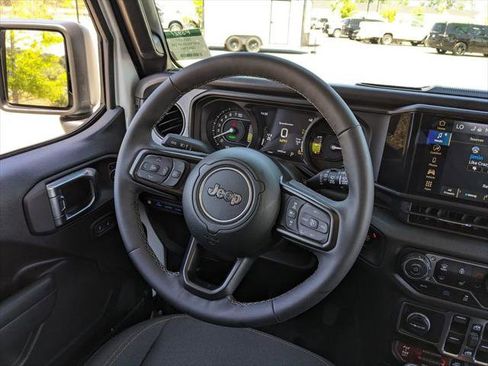 Certified 2025 Jeep Wrangler Unlimited Sport S 4xe AWD/4WD image 29