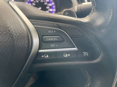 Used 2017 INFINITI Q60 Red Sport 400 image 35