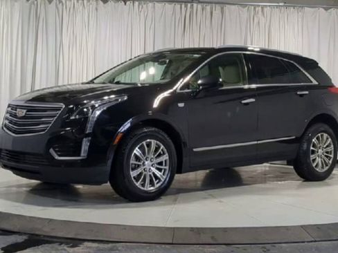 Used 2018 Cadillac XT5 Luxury w/ LPO, Wheel Lock Package FWD image 5