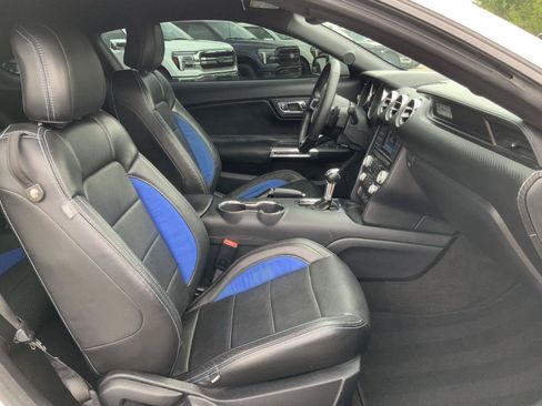 Used 2016 Ford Mustang Coupe RWD image 37