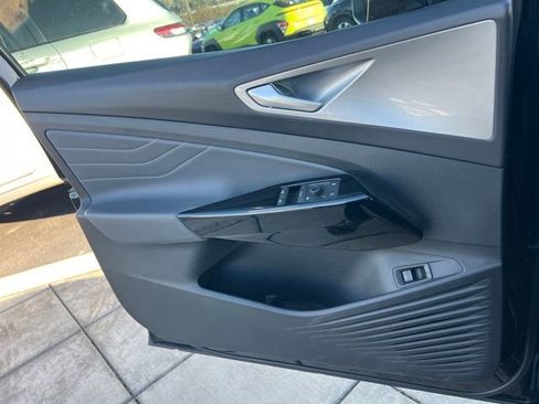 Used 2023 Volkswagen ID.4 Pro S image 18