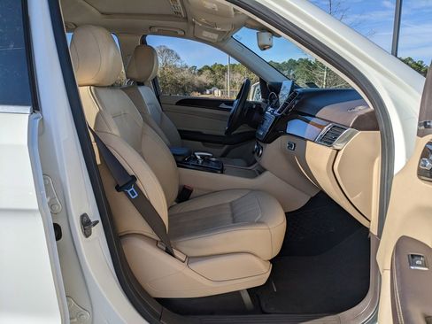 Used 2018 Mercedes-Benz GLE 350 4MATIC image 49