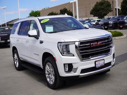 Used 2023 GMC Yukon SLT w/ SLT Luxury Package
