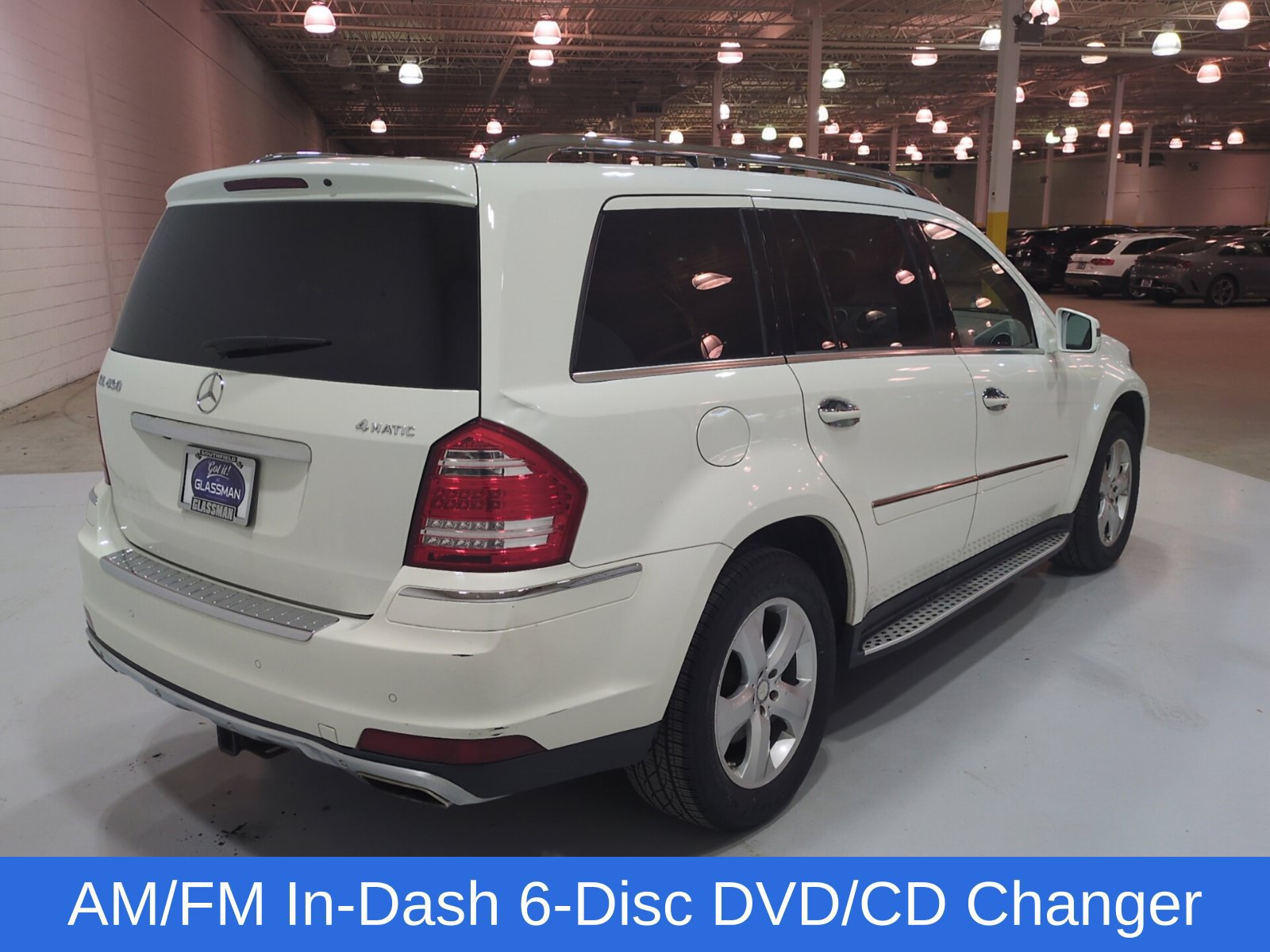Used 2011 Mercedes-Benz GL 450 4MATIC image 3