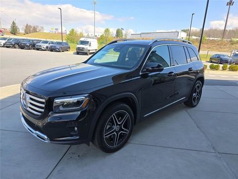 New 2026 Mercedes-Benz GLB 250 4MATIC image 8