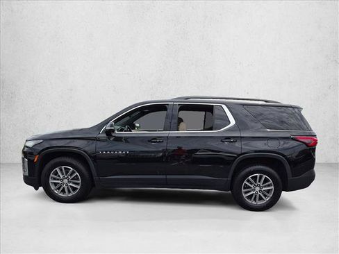 Used 2022 Chevrolet Traverse LT FWD image 9