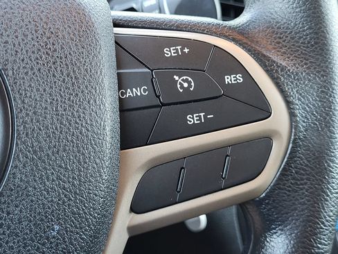 Used 2017 Jeep Cherokee Sport AWD/4WD image 17