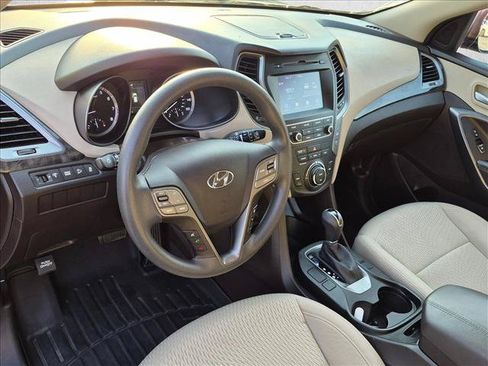 Used 2017 Hyundai Santa Fe Sport FWD image 11