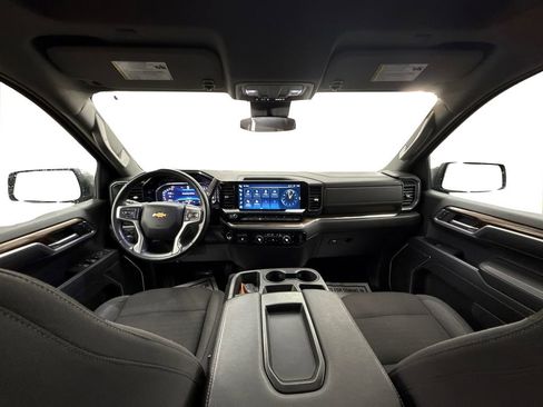 Used 2025 Chevrolet Silverado 1500 LT AWD/4WD image 19