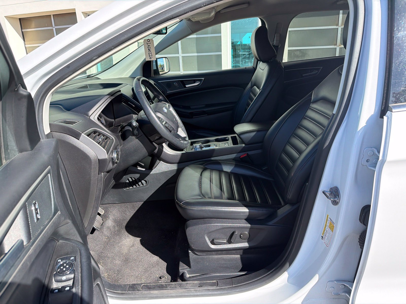 Used 2024 Ford Edge SEL AWD/4WD image 5