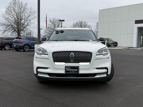 Used 2020 Lincoln Aviator Reserve w/ Equipment Group 202A image 4
