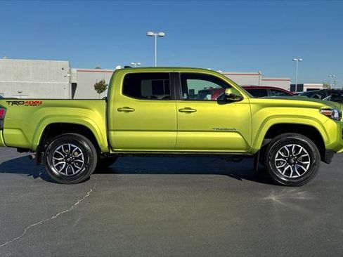 Certified 2023 Toyota Tacoma TRD Sport w/ Advanced Technology Package AWD/4WD image 6