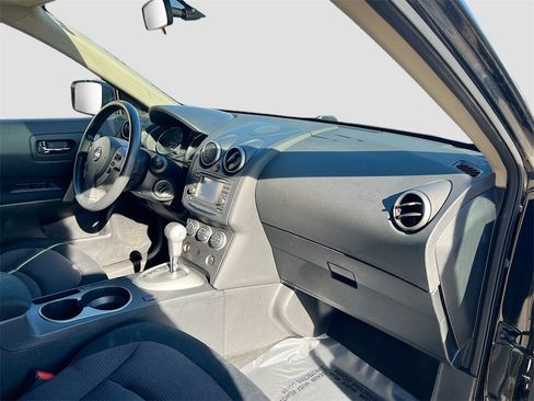 Used 2012 Nissan Rogue SV w/ Premium Pkg image 28