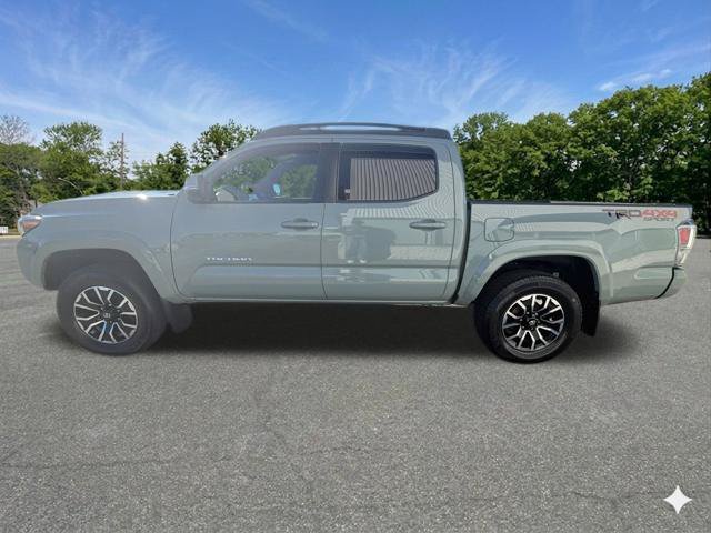 Used 2022 Toyota Tacoma TRD Sport AWD/4WD image 5