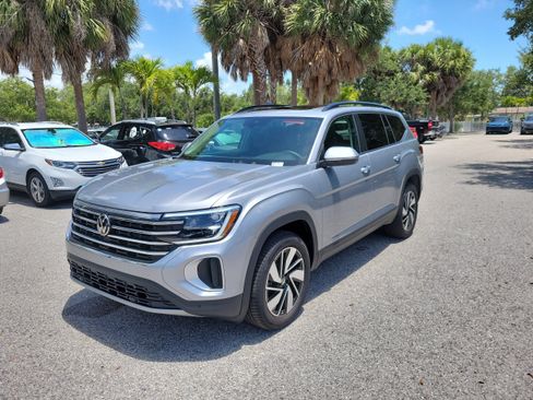 New 2026 Volkswagen Atlas SE FWD image 8