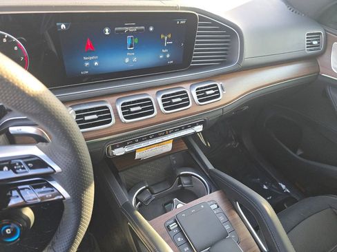 New 2026 Mercedes-Benz GLE 53 AMG 4MATIC Coupe image 31