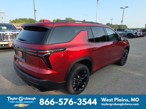 New 2026 Chevrolet Traverse LT w/ Midnight/Sport Edition AWD/4WD image 9