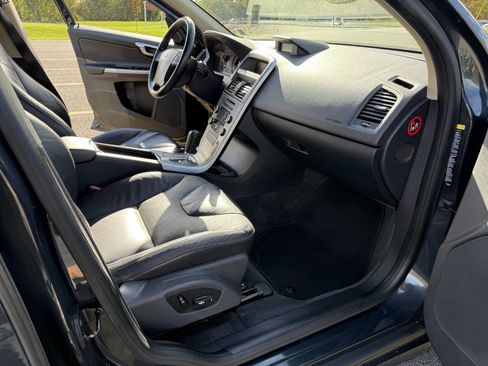 Used 2010 Volvo XC60 3.2 image 14