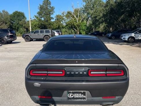 Used 2022 Dodge Challenger GT w/ Plus Package RWD image 3