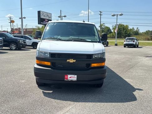 New 2025 Chevrolet Express 3500 Extended w/ Driver Convenience Package RWD image 9